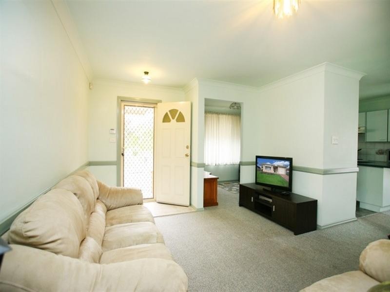 10 Oriole Street, Glenmore Park NSW 2745