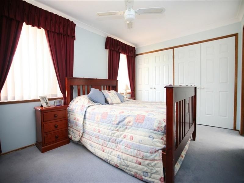 14 Tugra Close, Glenmore Park NSW 2745