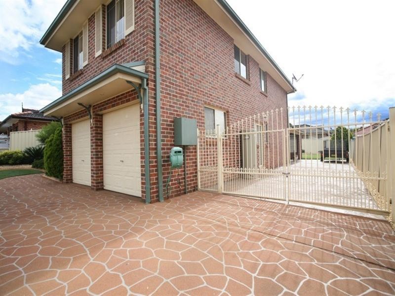 14 Tugra Close, Glenmore Park NSW 2745