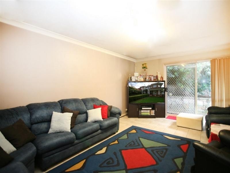 3 Stewart Place, Glenmore Park NSW 2745