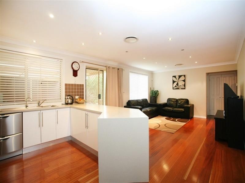 4 Sunningdale Drive, Glenmore Park NSW 2745