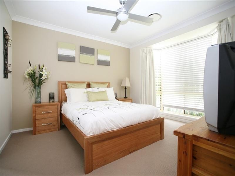 4 Sunningdale Drive, Glenmore Park NSW 2745