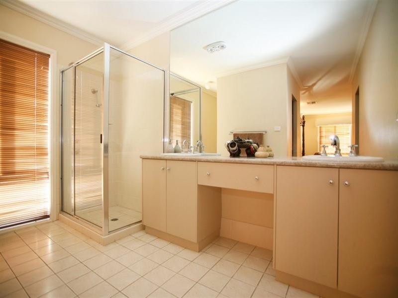 167 Ridgetop Drive, Glenmore Park NSW 2745