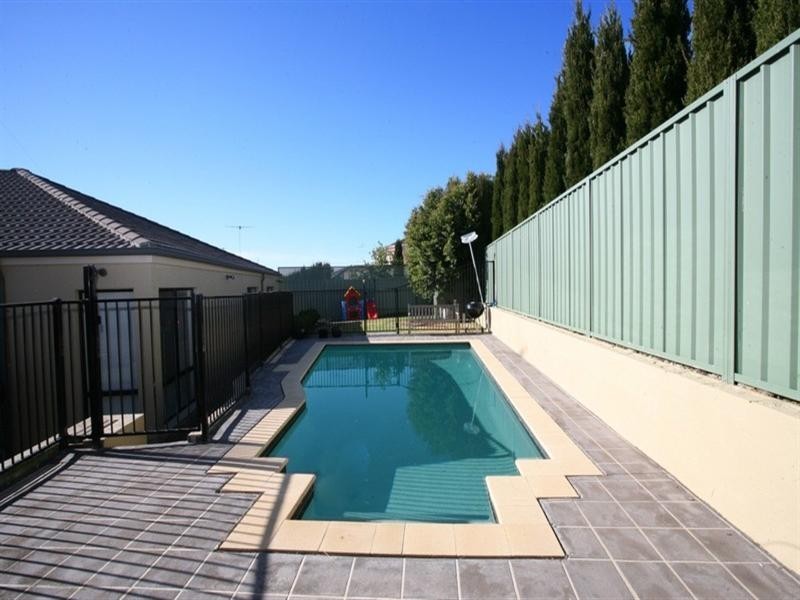167 Ridgetop Drive, Glenmore Park NSW 2745