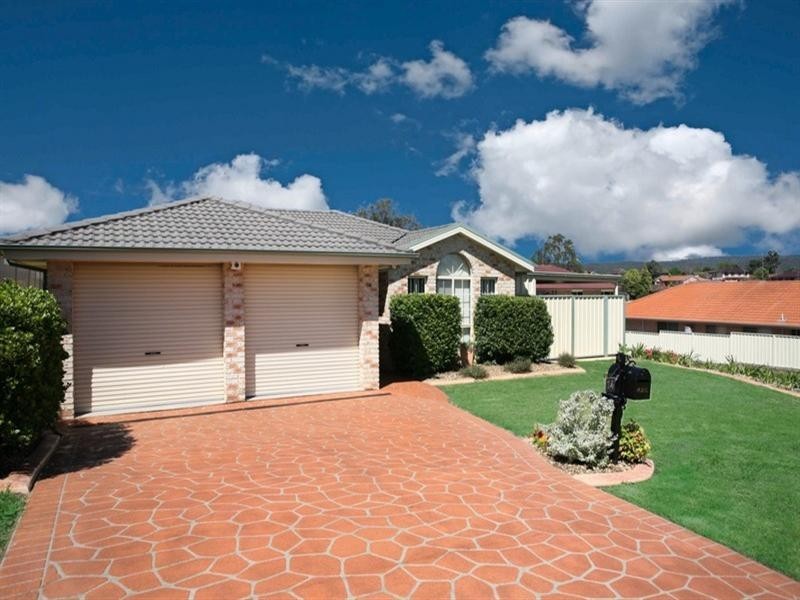 14 Knox Street, Glenmore Park NSW 2745