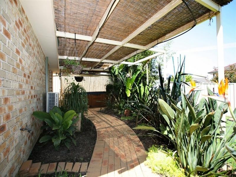 14 Knox Street, Glenmore Park NSW 2745