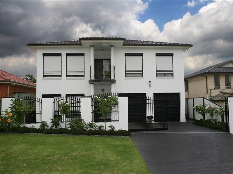 2 Wallan Avenue, Glenmore Park NSW 2745