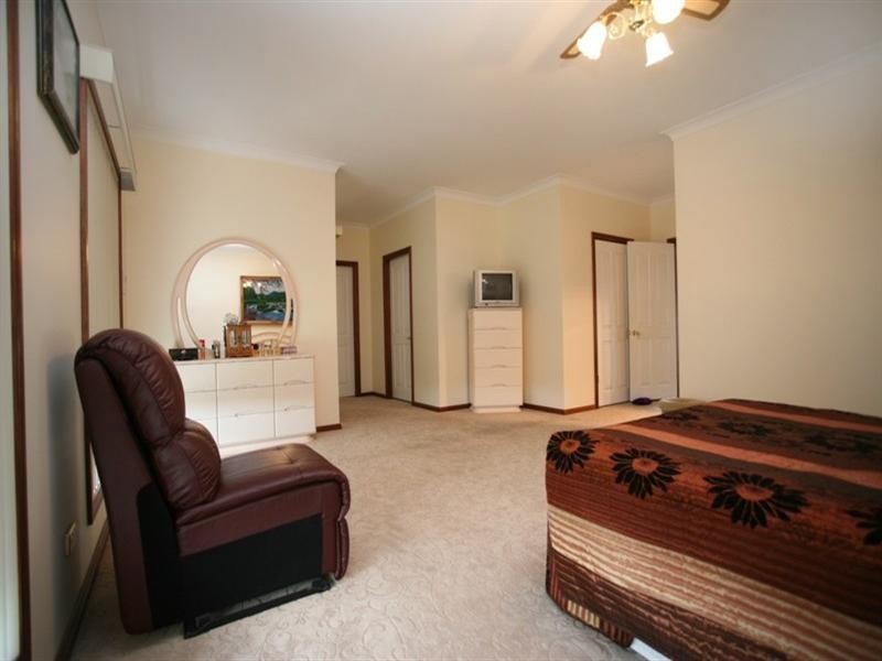 2 Wallan Avenue, Glenmore Park NSW 2745