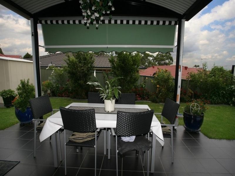 2 Wallan Avenue, Glenmore Park NSW 2745