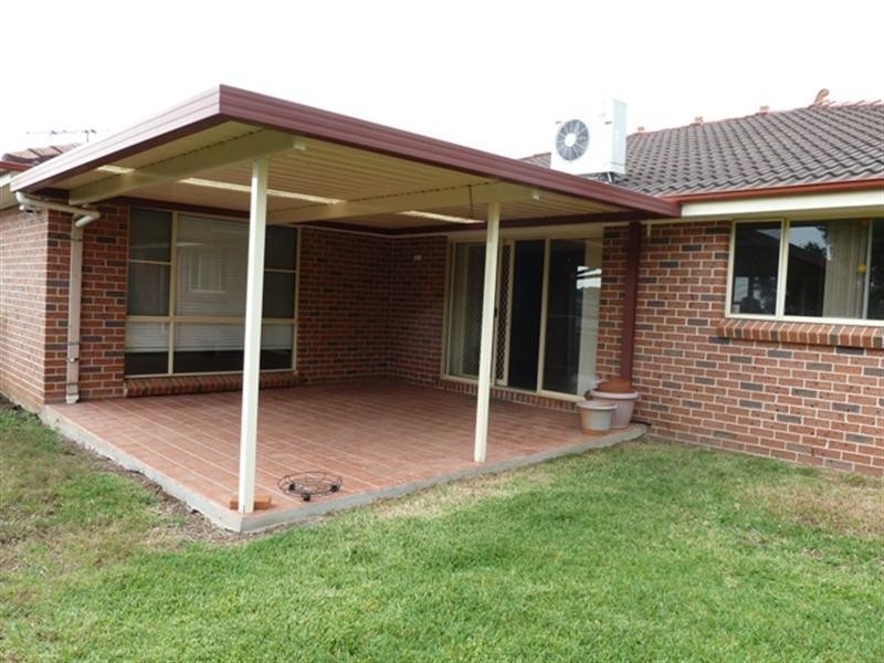 15 Banjo Paterson Close, Glenmore Park NSW 2745