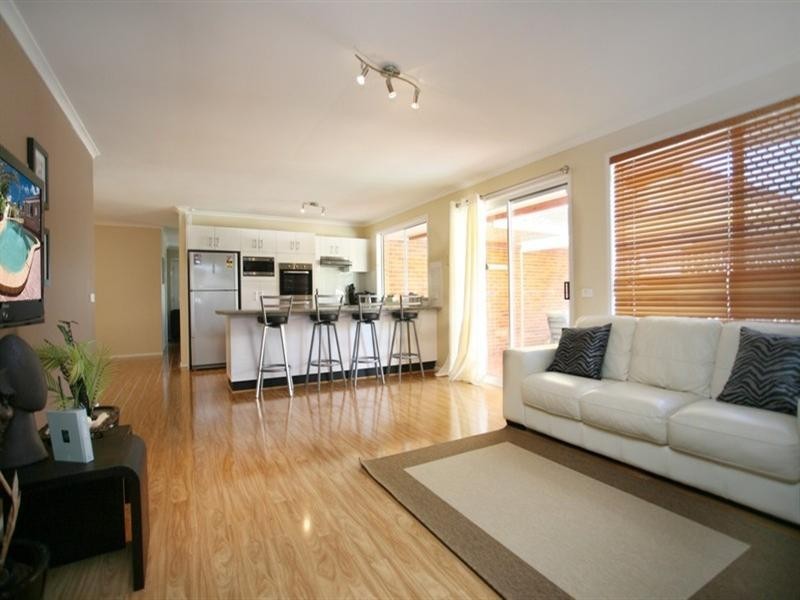 37 Dungara Crescent, Glenmore Park NSW 2745