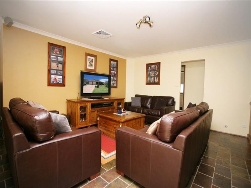 22 Coolabah Crescent, Glenmore Park NSW 2745