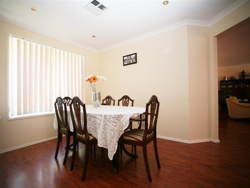 11 Wattlebird Crescent, Glenmore Park NSW 2745