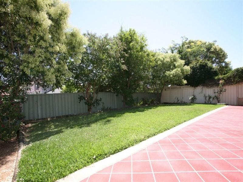 11 Wattlebird Crescent, Glenmore Park NSW 2745