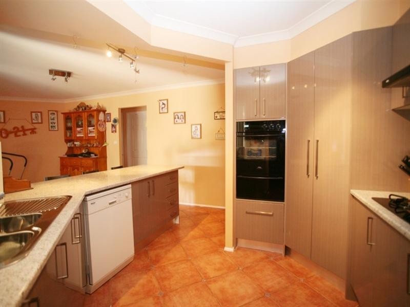 11 Winna Place, Glenmore Park NSW 2745