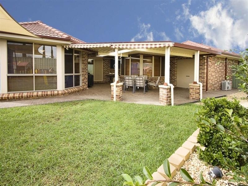 11 Winna Place, Glenmore Park NSW 2745