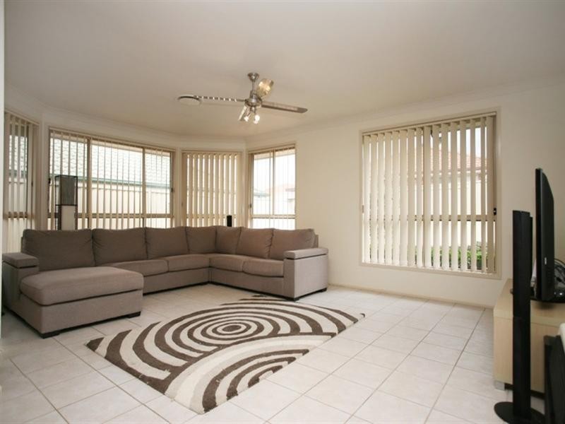 43 Kobina Avenue, Glenmore Park NSW 2745