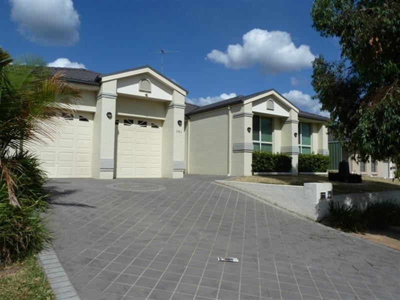 151 Ridgetop Drive, Glenmore Park NSW 2745