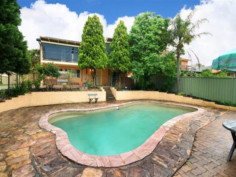 10 Mowla Avenue, Jamisontown NSW 2750