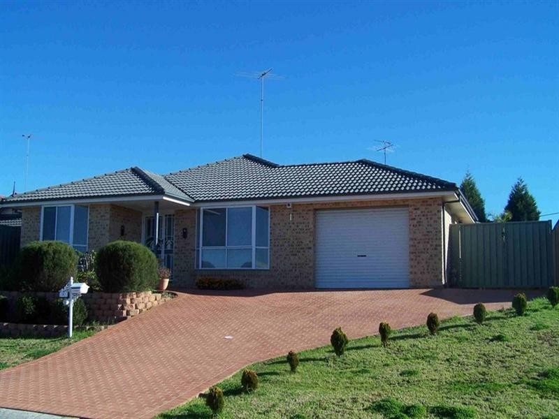 1 Kobina Avenue, Glenmore Park NSW 2745