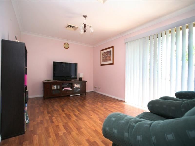 40 Floribunda Avenue, Glenmore Park NSW 2745