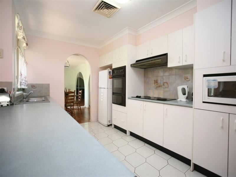 40 Floribunda Avenue, Glenmore Park NSW 2745