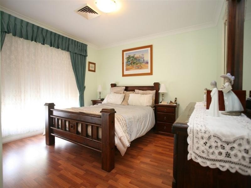 40 Floribunda Avenue, Glenmore Park NSW 2745