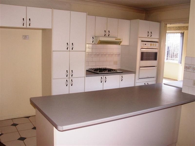 22 The Lakes Drive, Glenmore Park NSW 2745