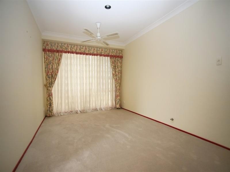 11 William Howell Drive, Glenmore Park NSW 2745