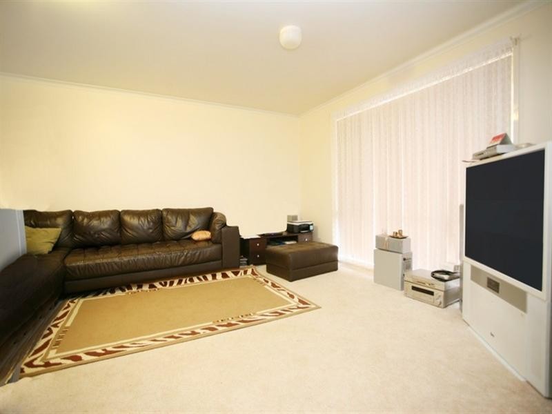 1 Freesia Place, Glenmore Park NSW 2745