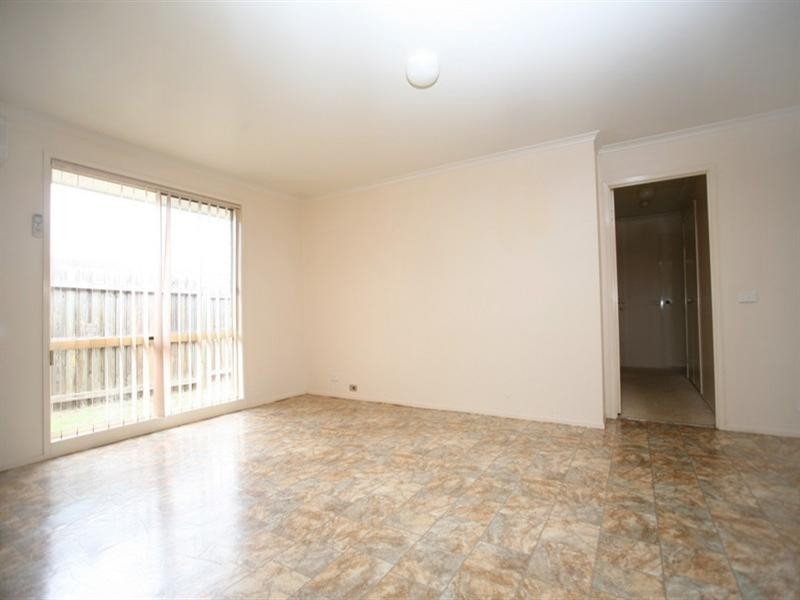 1 Freesia Place, Glenmore Park NSW 2745