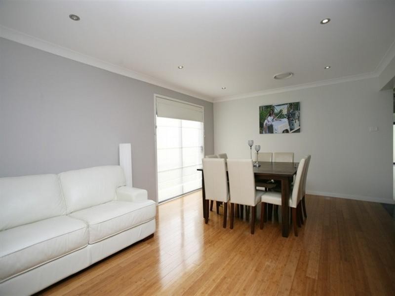 6 Bluestone Drive, Glenmore Park NSW 2745