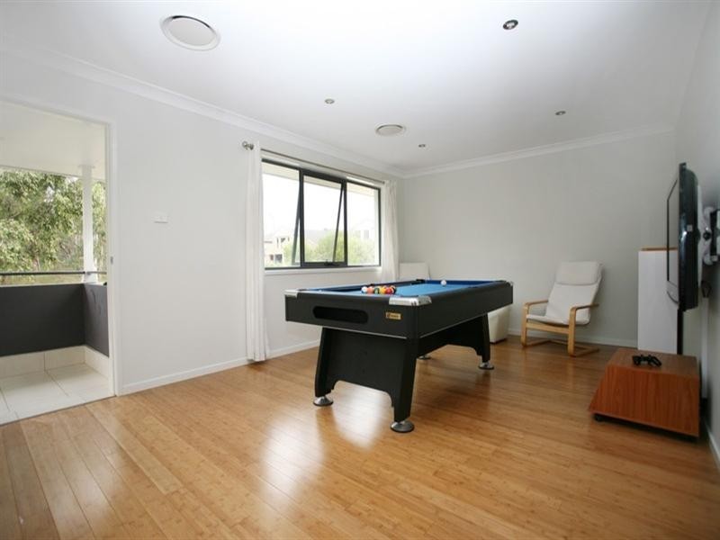 6 Bluestone Drive, Glenmore Park NSW 2745