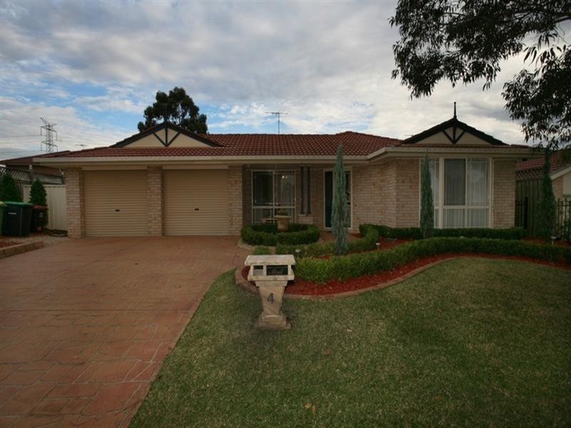 4 Brigadoon Avenue, Glenmore Park NSW 2745