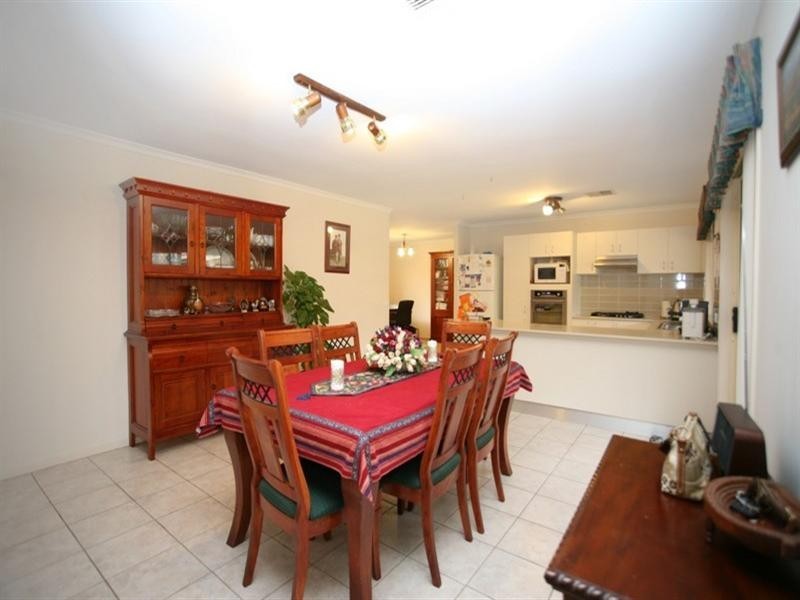 4 Brigadoon Avenue, Glenmore Park NSW 2745