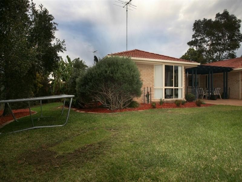 4 Brigadoon Avenue, Glenmore Park NSW 2745