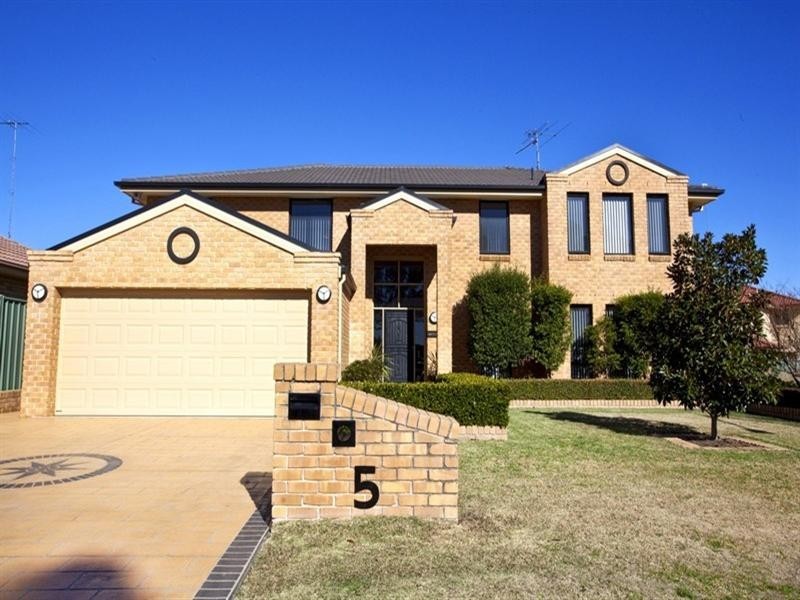 5 Saddler Way, Glenmore Park NSW 2745