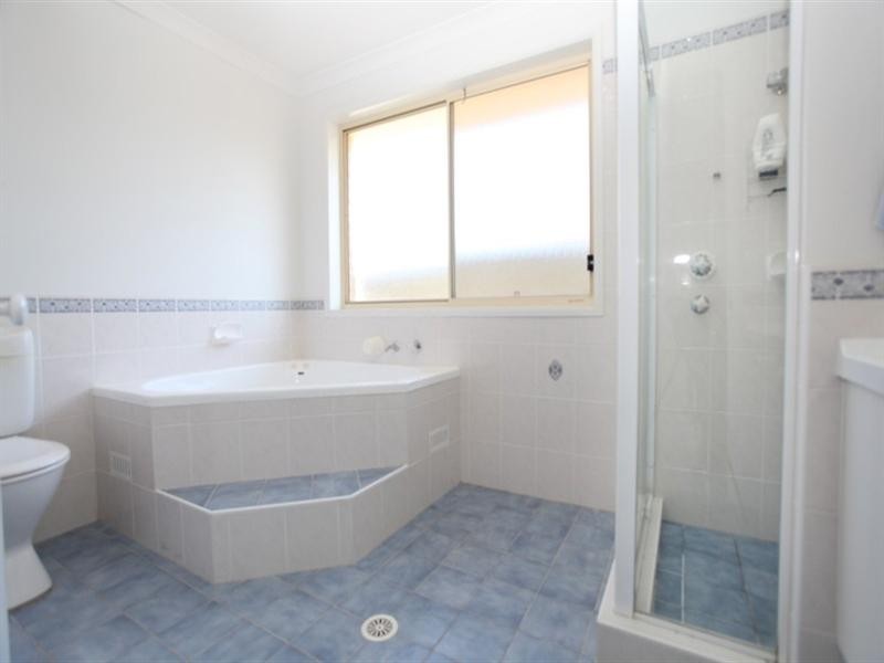 19 Shearwater Drive, Glenmore Park NSW 2745