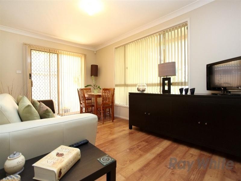 6 Oriole Street, Glenmore Park NSW 2745