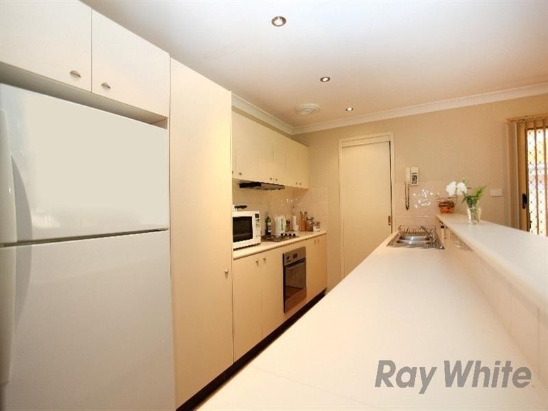 6 Oriole Street, Glenmore Park NSW 2745