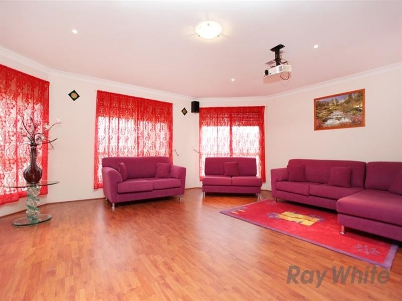 3 Harwell Place, Colyton NSW 2760