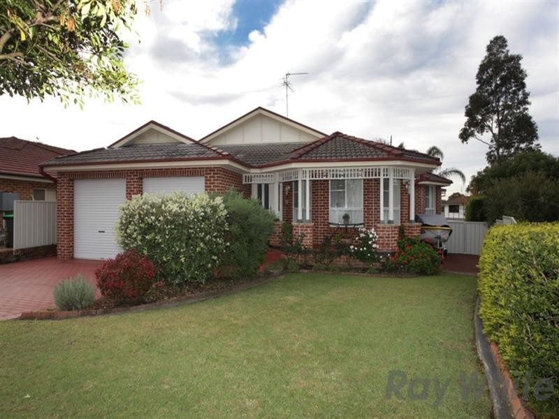4 Dungara Crescent, Glenmore Park NSW 2745