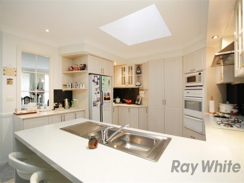 4 Dungara Crescent, Glenmore Park NSW 2745