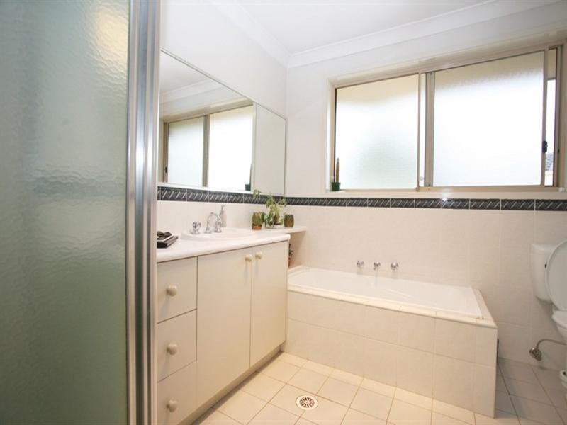 35 Wari Avenue, Glenmore Park NSW 2745