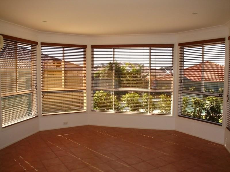 6 Nea Close, Glenmore Park NSW 2745