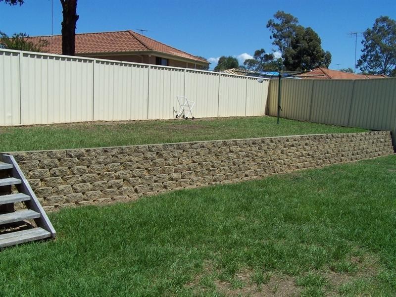 20 Lehmann Avenue, Glenmore Park NSW 2745