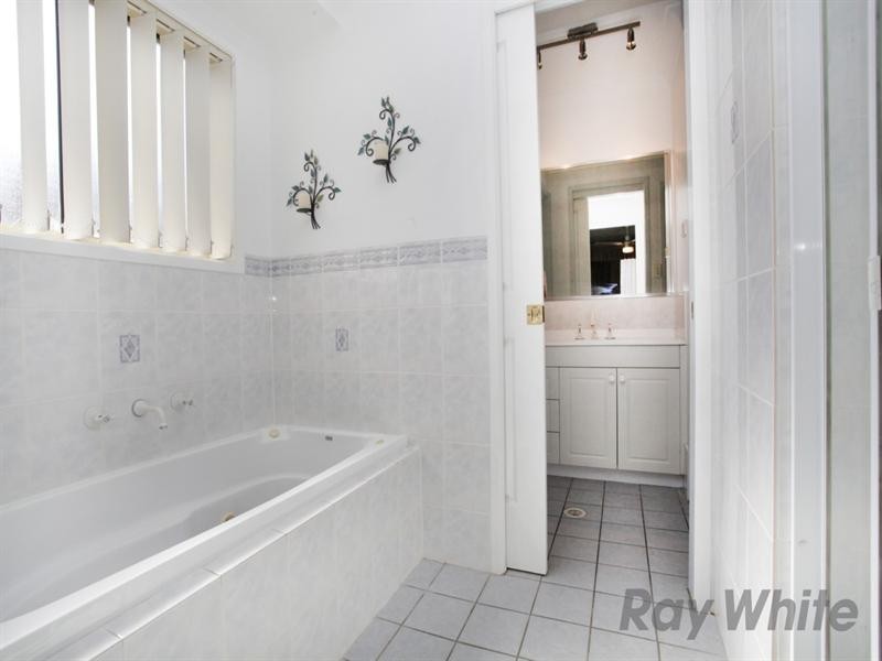 6 Burraga Place, Glenmore Park NSW 2745