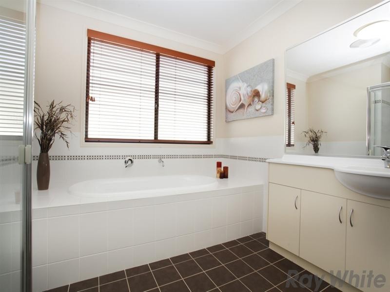 2 Coronet Terrace, Glenmore Park NSW 2745