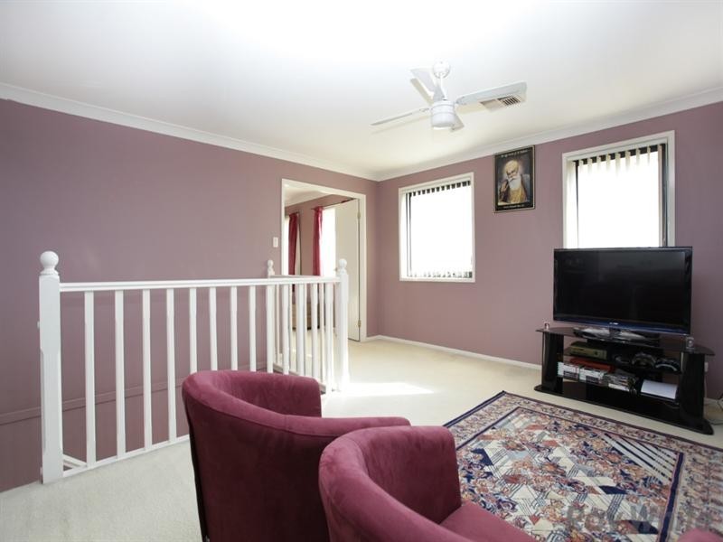 31 Boldero Crescent, Glenmore Park NSW 2745