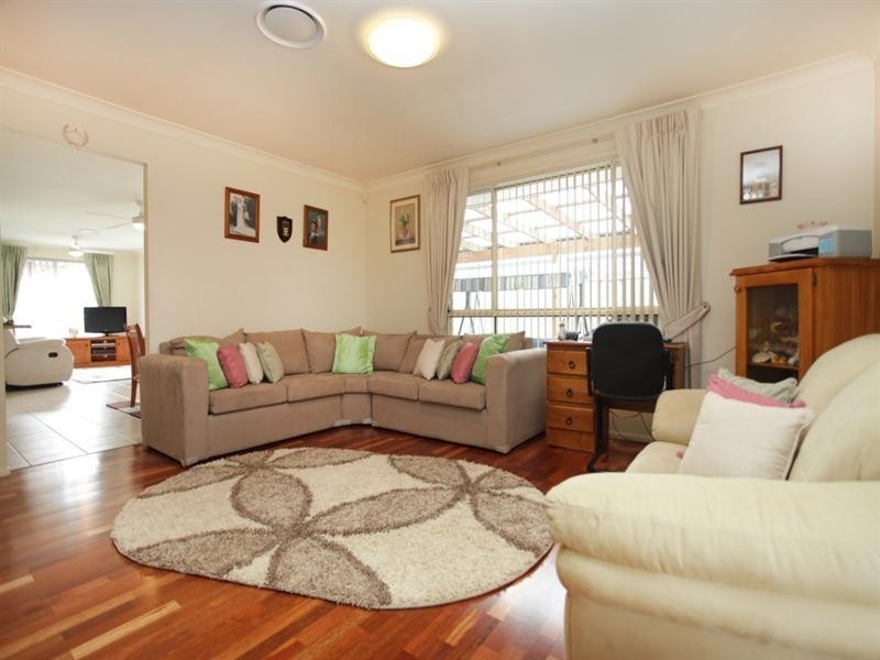 39 Waringa Crescent, Glenmore Park NSW 2745